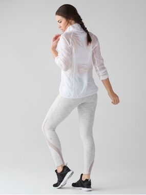 Lululemon Invigorate 7/8 Tight (25") Wee Are From Space Nimbus Battleship / Ice